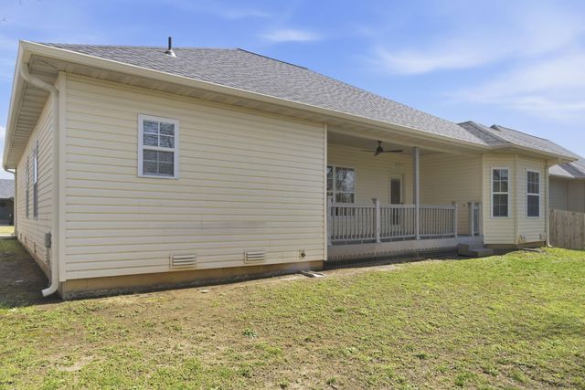 827 Gold Rush Avenue, Nixa, MO 65714