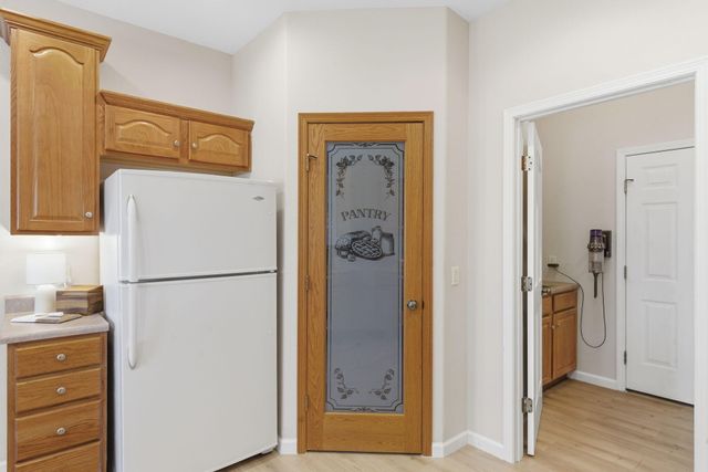 827 Gold Rush Avenue, Nixa, MO 65714