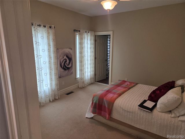 900 Maxfield Road, Brighton Township, MI 48114