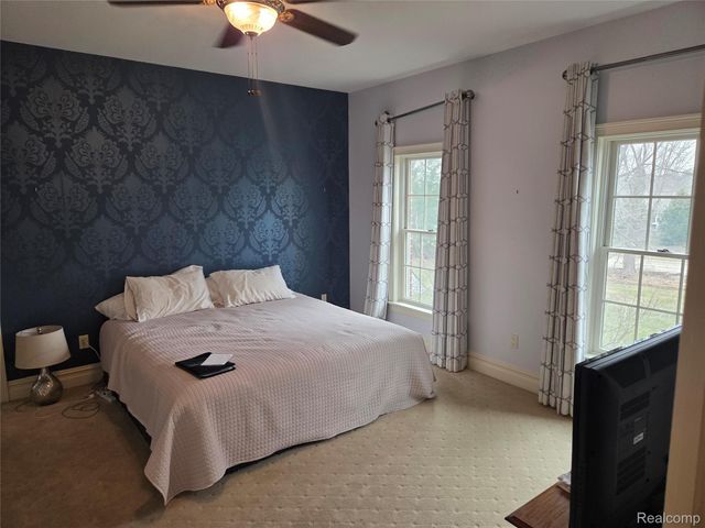 900 Maxfield Road, Brighton Township, MI 48114