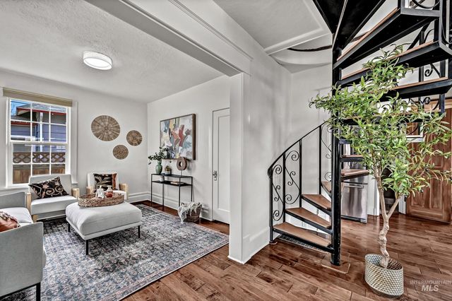 1413 W Eastman St, Boise, ID 83702