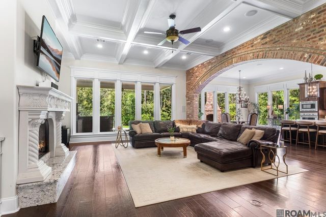 17950 Rolling Oaks Ave, Greenwell Springs, LA 70739