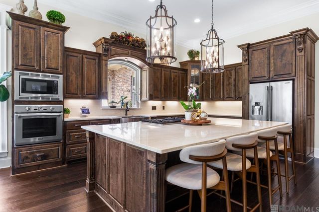 17950 Rolling Oaks Ave, Greenwell Springs, LA 70739