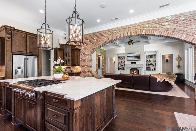 17950 Rolling Oaks Ave, Greenwell Springs, LA 70739