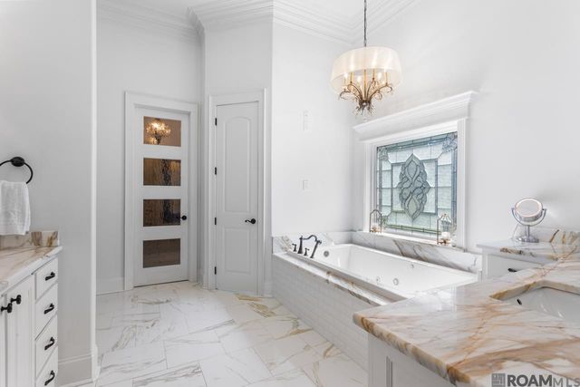 17950 Rolling Oaks Ave, Greenwell Springs, LA 70739