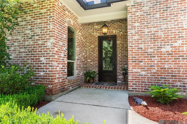 17950 Rolling Oaks Ave, Greenwell Springs, LA 70739