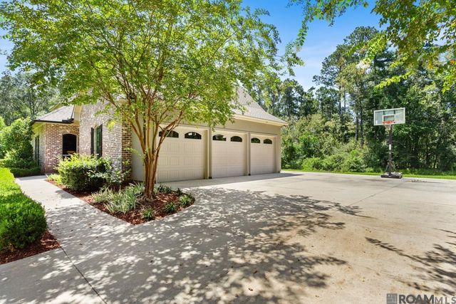 17950 Rolling Oaks Ave, Greenwell Springs, LA 70739