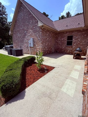 17950 Rolling Oaks Ave, Greenwell Springs, LA 70739