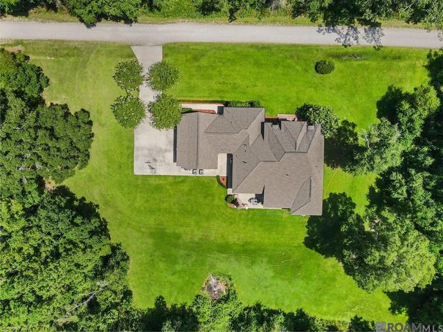 17950 Rolling Oaks Ave, Greenwell Springs, LA 70739