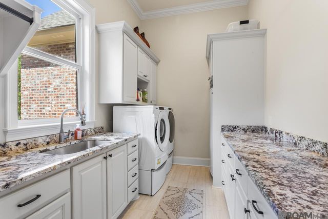 17950 Rolling Oaks Ave, Greenwell Springs, LA 70739