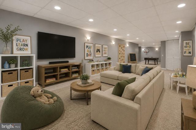2719 SUPPLEE CIR, Hatfield, PA 19440
