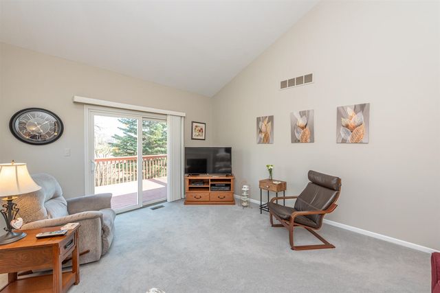 9002 Pine Cove Drive, Whitmore Lake, MI 48189