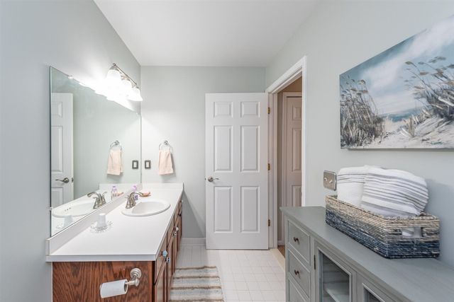 9002 Pine Cove Drive, Whitmore Lake, MI 48189