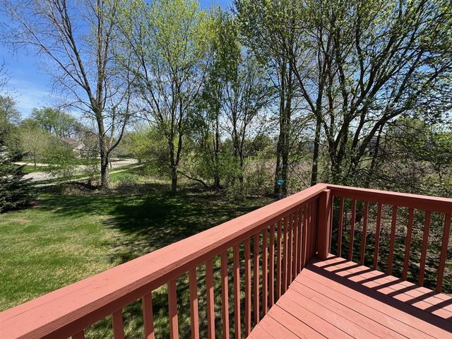 9002 Pine Cove Drive, Whitmore Lake, MI 48189