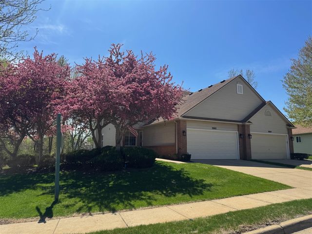 9002 Pine Cove Drive, Whitmore Lake, MI 48189