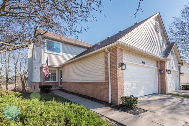 9002 Pine Cove Drive, Whitmore Lake, MI 48189