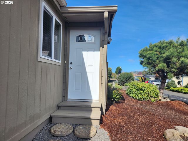 100 RIVER BEND Rd 24, Reedsport, OR 97467