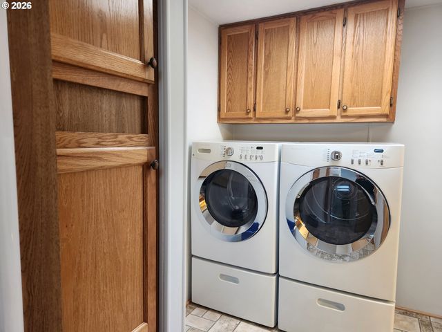 100 RIVER BEND Rd 24, Reedsport, OR 97467