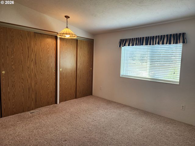 100 RIVER BEND Rd 24, Reedsport, OR 97467