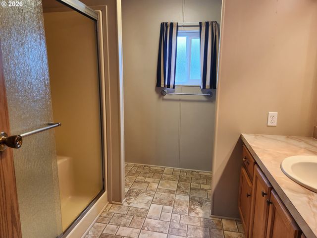 100 RIVER BEND Rd 24, Reedsport, OR 97467