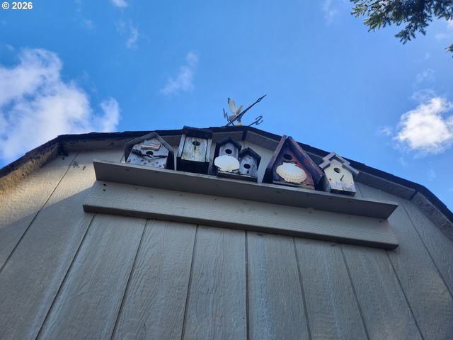 100 RIVER BEND Rd 24, Reedsport, OR 97467