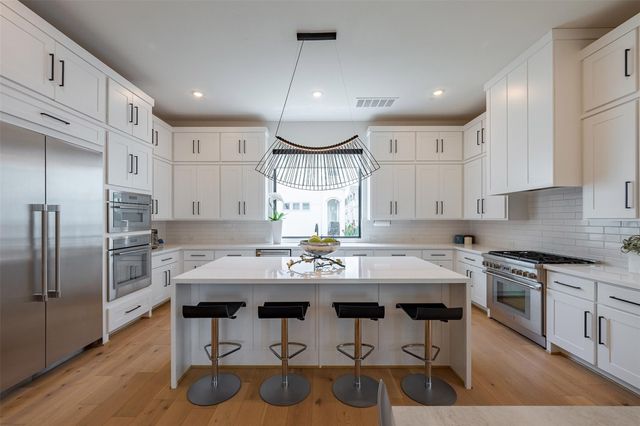 814 Dunleigh Meadows Lane, Houston, TX 77055