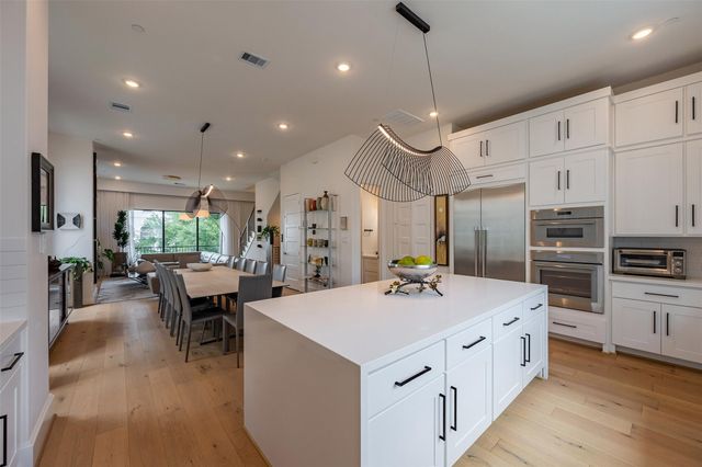 814 Dunleigh Meadows Lane, Houston, TX 77055