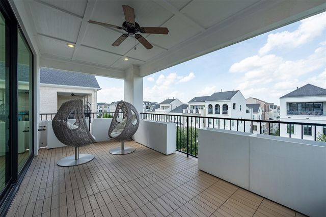 814 Dunleigh Meadows Lane, Houston, TX 77055