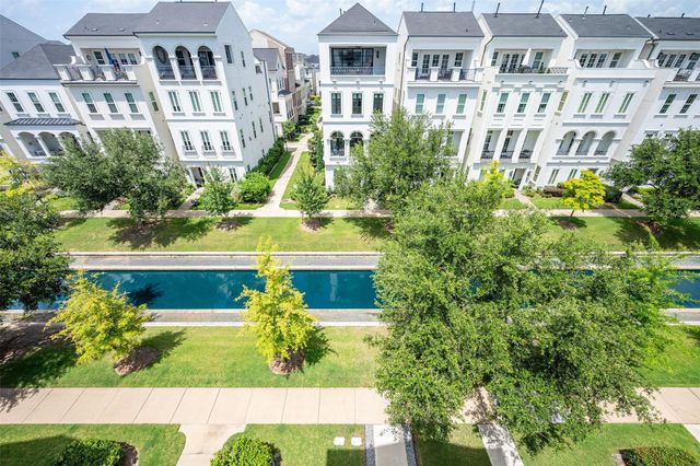 814 Dunleigh Meadows Lane, Houston, TX 77055