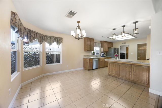 5813 Ragusa Lane, Bakersfield, CA 93308