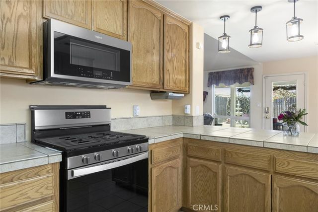 5813 Ragusa Lane, Bakersfield, CA 93308
