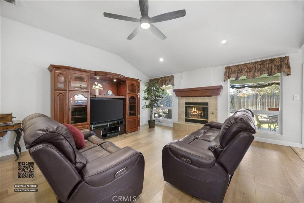 5813 Ragusa Lane, Bakersfield, CA 93308