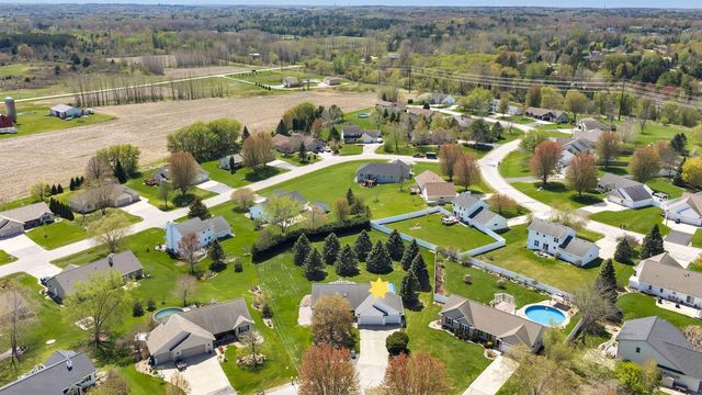 2195 REDPEPPER TRAIL, Green Bay, WI 54313