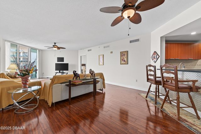 241 Riverside Dr Unit 1203, Holly Hill, FL 32117