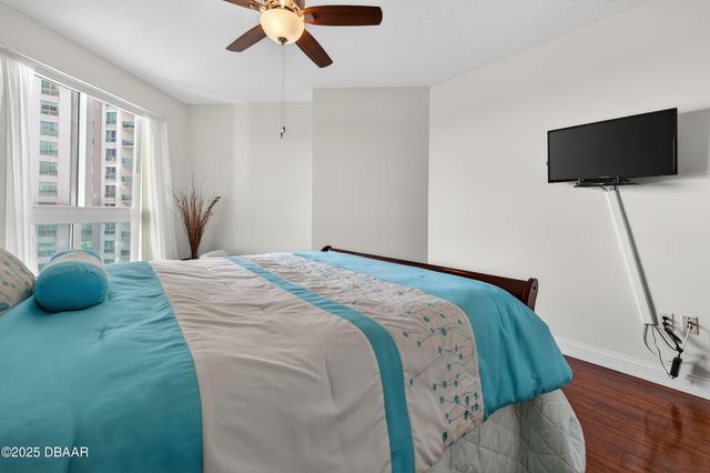 241 Riverside Dr Unit 1203, Holly Hill, FL 32117