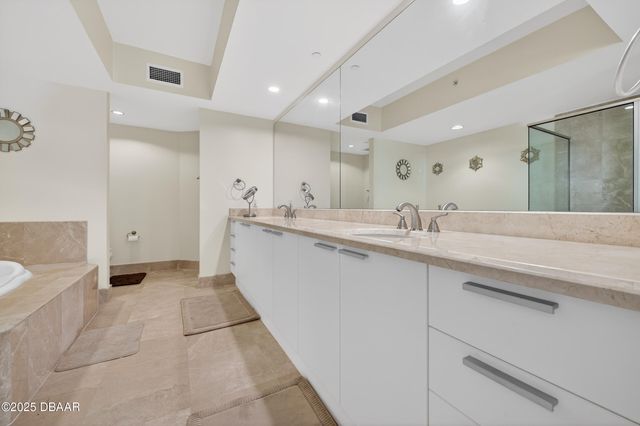 241 Riverside Dr Unit 1203, Holly Hill, FL 32117