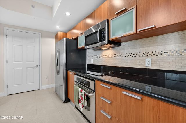 241 Riverside Dr Unit 1203, Holly Hill, FL 32117