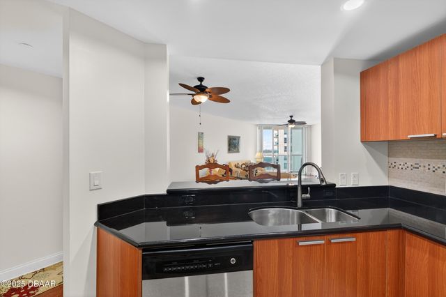 241 Riverside Dr Unit 1203, Holly Hill, FL 32117