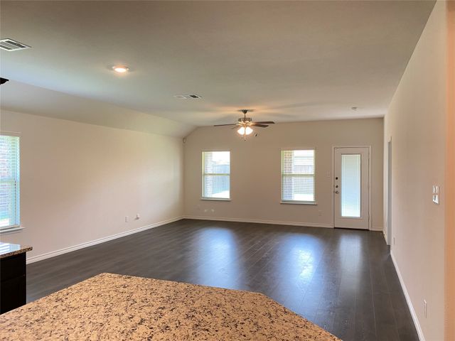 255 Carolina Trace, Fate, TX 75189