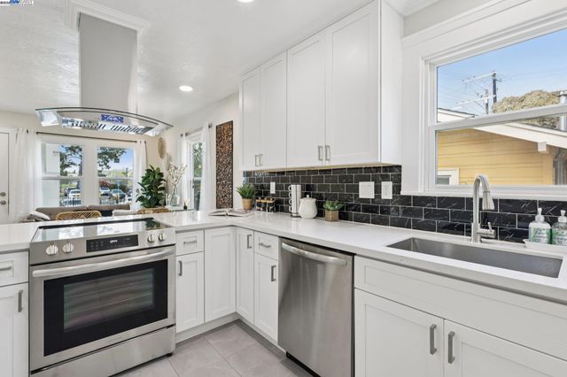 511 59Th St, Oakland, CA 94609