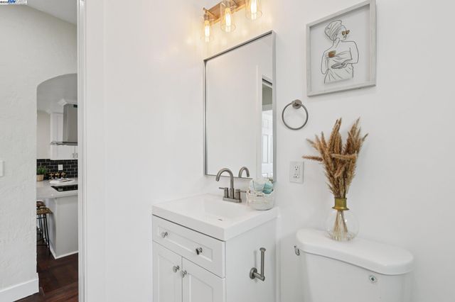 511 59Th St, Oakland, CA 94609