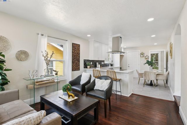 511 59Th St, Oakland, CA 94609