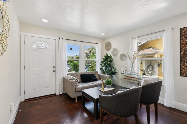511 59Th St, Oakland, CA 94609