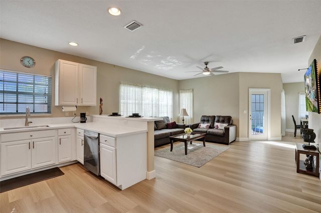 636 NW 127th Ave, Coral Springs, FL 33071