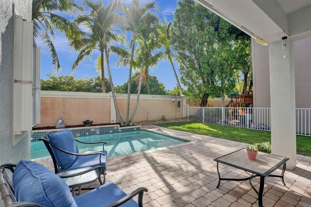 636 NW 127th Ave, Coral Springs, FL 33071