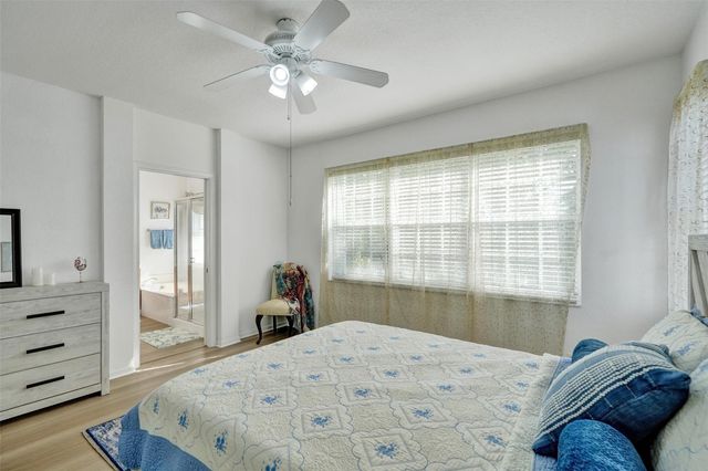 636 NW 127th Ave, Coral Springs, FL 33071