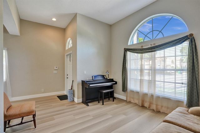 636 NW 127th Ave, Coral Springs, FL 33071
