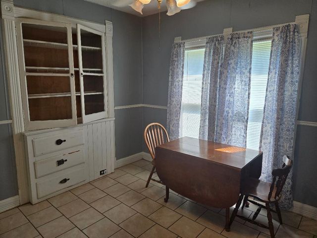 653 Whitley Avenue, Joliet, IL 60433