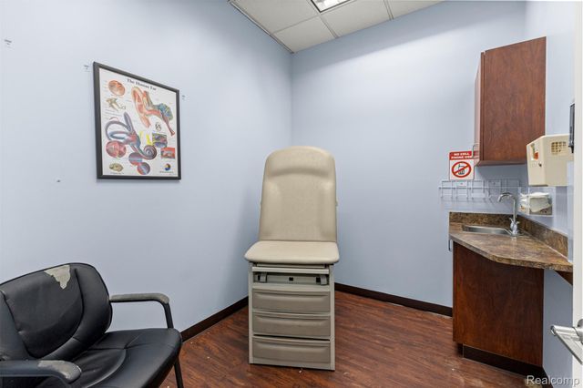 13403 W 7 Mile Road, Detroit, MI 48235