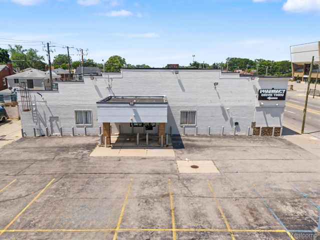 13403 W 7 Mile Road, Detroit, MI 48235